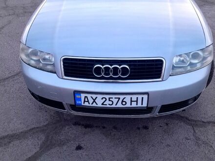 Сірий Ауді А4, об'ємом двигуна 2 л та пробігом 400 тис. км за 4000 $, фото 1 на Automoto.ua