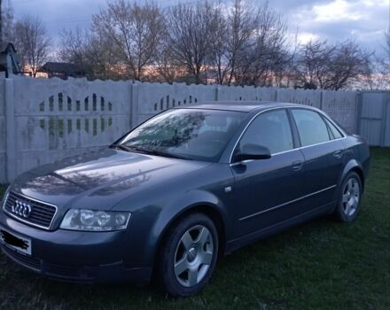 Серый Ауди А4, объемом двигателя 2 л и пробегом 250 тыс. км за 4500 $, фото 1 на Automoto.ua