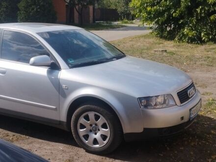 Сірий Ауді А4, об'ємом двигуна 2 л та пробігом 238 тис. км за 4800 $, фото 1 на Automoto.ua