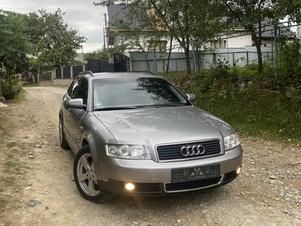 Сірий Ауді А4, об'ємом двигуна 2 л та пробігом 216 тис. км за 4850 $, фото 1 на Automoto.ua