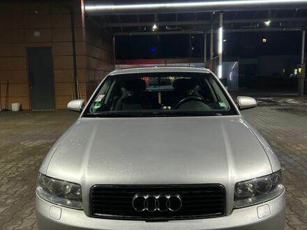 Ауди А4 2001 в Шостке на Automoto.ua Серый Ауди А4, объемом двигателя 2 л и пробегом 236 тыс. км за 6100 $, фото 1 на Automoto.ua