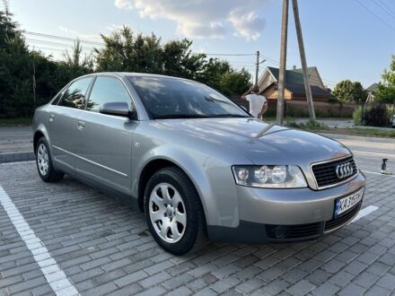Ауді А4 2001 у Києві на Automoto.ua Сірий Ауді А4, об'ємом двигуна 2 л та пробігом 299 тис. км за 5000 $, фото 1 на Automoto.ua