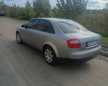 Сірий Ауді А4, об'ємом двигуна 2 л та пробігом 250 тис. км за 5600 $, фото 1 на Automoto.ua