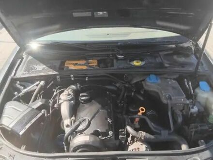 Серый Ауди А4, объемом двигателя 1.9 л и пробегом 425 тыс. км за 1400 $, фото 1 на Automoto.ua