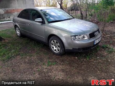 Ауди А4 2001 в Павлограде на Automoto.ua Серый Ауди А4, объемом двигателя 2 л и пробегом 360 тыс. км за 5300 $, фото 1 на Automoto.ua