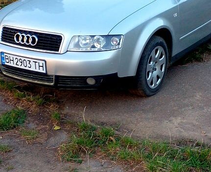 Сірий Ауді А4, об'ємом двигуна 1.6 л та пробігом 363 тис. км за 4950 $, фото 1 на Automoto.ua