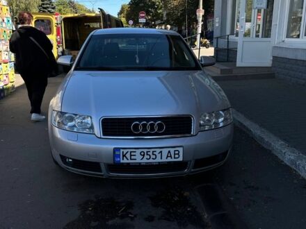 Сірий Ауді А4, об'ємом двигуна 2 л та пробігом 225 тис. км за 4900 $, фото 1 на Automoto.ua
