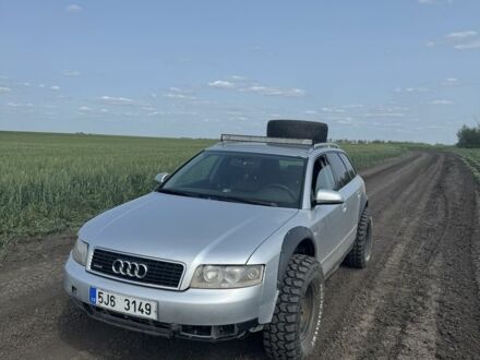 Ауди А4 2001 в Шевченковом на Automoto.ua Серый Ауди А4, объемом двигателя 2.5 л и пробегом 240 тыс. км за 4500 $, фото 1 на Automoto.ua