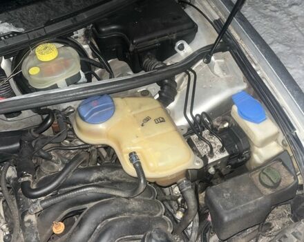 Серый Ауди А4, объемом двигателя 1.6 л и пробегом 3 тыс. км за 900 $, фото 1 на Automoto.ua