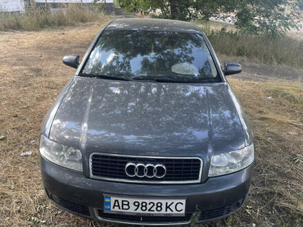 Сірий Ауді А4, об'ємом двигуна 1.98 л та пробігом 278 тис. км за 4450 $, фото 1 на Automoto.ua