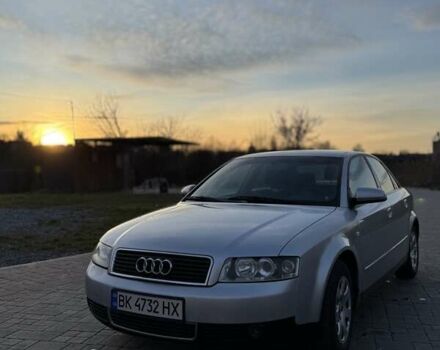 Серый Ауди А4, объемом двигателя 2 л и пробегом 384 тыс. км за 4500 $, фото 1 на Automoto.ua