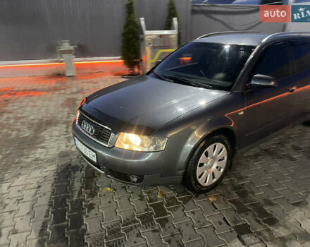 Ауді А4 2002 у Чернівцях на Automoto.ua Сірий Ауді А4, об'ємом двигуна 2.5 л та пробігом 290 тис. км за 5300 $, фото 1 на Automoto.ua