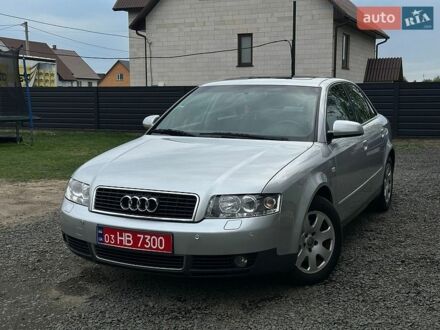 Серый Ауди А4, объемом двигателя 2 л и пробегом 221 тыс. км за 5300 $, фото 1 на Automoto.ua
