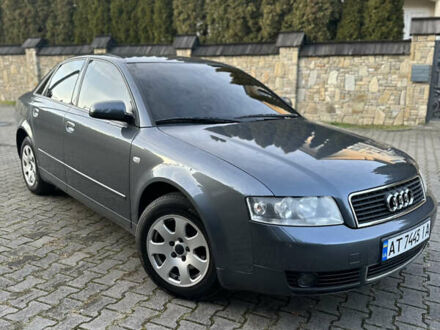 Серый Ауди А4, объемом двигателя 1.6 л и пробегом 208 тыс. км за 4500 $, фото 1 на Automoto.ua