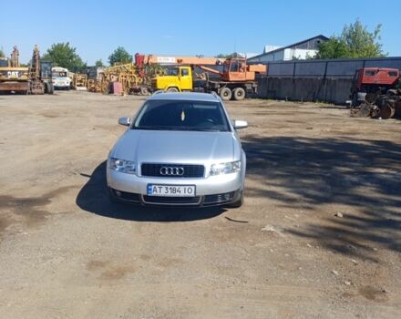 Сірий Ауді А4, об'ємом двигуна 2 л та пробігом 260 тис. км за 5388 $, фото 1 на Automoto.ua