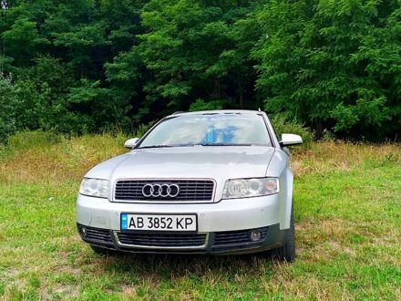 Ауди А4 2002 в Светловдске на Automoto.ua Серый Ауди А4, объемом двигателя 1.8 л и пробегом 260 тыс. км за 3000 $, фото 1 на Automoto.ua