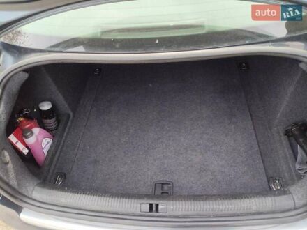 Сірий Ауді А4, об'ємом двигуна 1.6 л та пробігом 259 тис. км за 5600 $, фото 1 на Automoto.ua