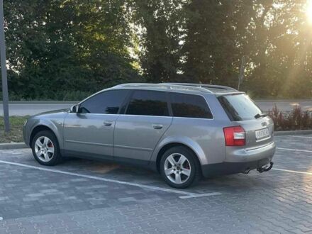 Серый Ауди А4, объемом двигателя 2 л и пробегом 324 тыс. км за 4500 $, фото 1 на Automoto.ua