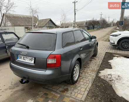 Серый Ауди А4, объемом двигателя 2.5 л и пробегом 336 тыс. км за 3650 $, фото 1 на Automoto.ua