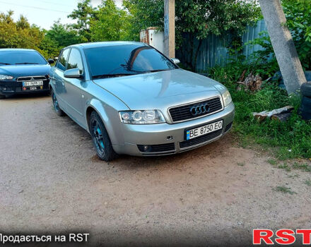 Серый Ауди А4, объемом двигателя 3 л и пробегом 300 тыс. км за 4500 $, фото 1 на Automoto.ua
