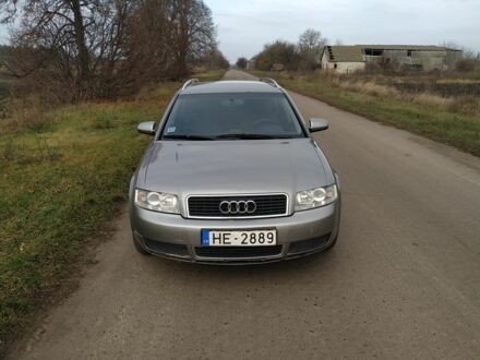 Серый Ауди А4, объемом двигателя 1.9 л и пробегом 320 тыс. км за 2800 $, фото 1 на Automoto.ua