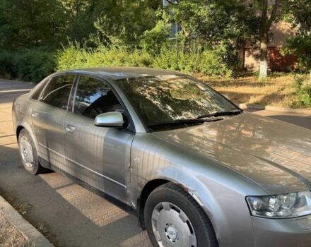 Серый Ауди А4, объемом двигателя 2 л и пробегом 240 тыс. км за 3800 $, фото 1 на Automoto.ua