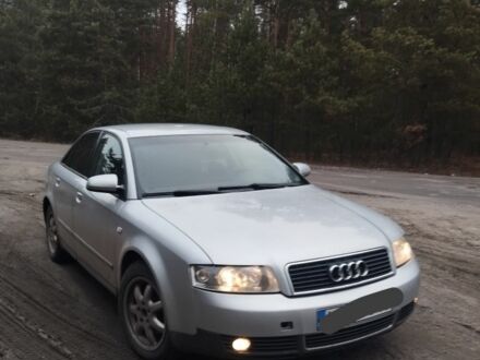 Ауди А4 2002 в Сарнах на Automoto.ua Серый Ауди А4, объемом двигателя 0 л и пробегом 300 тыс. км за 2500 $, фото 1 на Automoto.ua