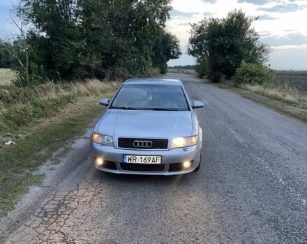Сірий Ауді А4, об'ємом двигуна 2.5 л та пробігом 300 тис. км за 2801 $, фото 1 на Automoto.ua