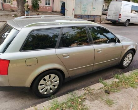 Серый Ауди А4, объемом двигателя 2 л и пробегом 330 тыс. км за 3811 $, фото 1 на Automoto.ua