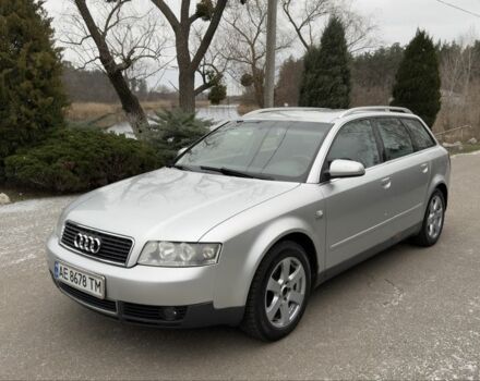 Серый Ауди А4, объемом двигателя 2 л и пробегом 300 тыс. км за 3990 $, фото 1 на Automoto.ua