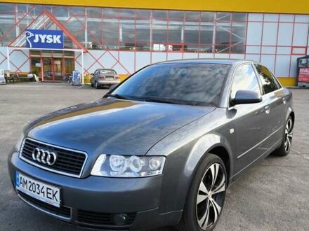 Сірий Ауді А4, об'ємом двигуна 2 л та пробігом 251 тис. км за 4800 $, фото 1 на Automoto.ua