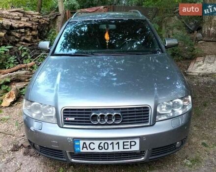 Серый Ауди А4, объемом двигателя 2 л и пробегом 270 тыс. км за 3900 $, фото 1 на Automoto.ua
