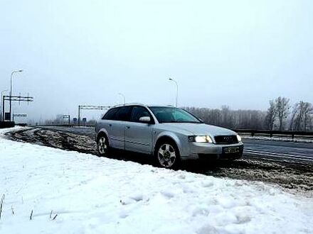 Сірий Ауді А4, об'ємом двигуна 2.5 л та пробігом 364 тис. км за 5600 $, фото 1 на Automoto.ua