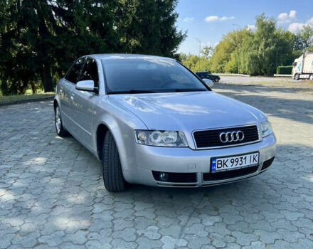 Серый Ауди А4, объемом двигателя 1.6 л и пробегом 235 тыс. км за 5500 $, фото 1 на Automoto.ua
