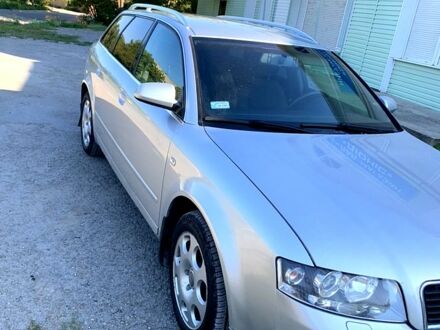 Серый Ауди А4, объемом двигателя 2 л и пробегом 300 тыс. км за 3995 $, фото 1 на Automoto.ua