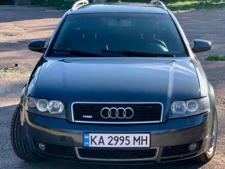 Ауди А4 2004 в Прилуках на Automoto.ua Серый Ауди А4, объемом двигателя 2.5 л и пробегом 325 тыс. км за 5200 $, фото 1 на Automoto.ua