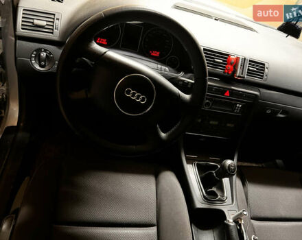 Серый Ауди А4, объемом двигателя 1.6 л и пробегом 238 тыс. км за 6000 $, фото 1 на Automoto.ua