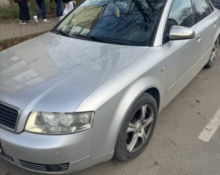 Серый Ауди А4, объемом двигателя 2 л и пробегом 200 тыс. км за 4500 $, фото 1 на Automoto.ua