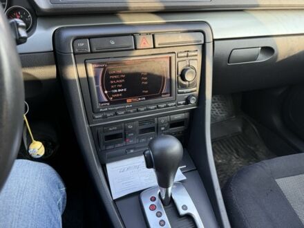 Серый Ауди А4, объемом двигателя 1.8 л и пробегом 229 тыс. км за 6800 $, фото 1 на Automoto.ua