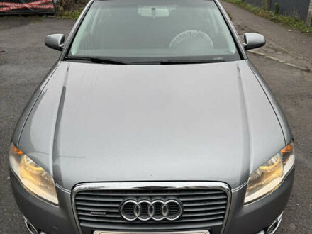 Серый Ауди А4, объемом двигателя 2 л и пробегом 231 тыс. км за 6200 $, фото 1 на Automoto.ua