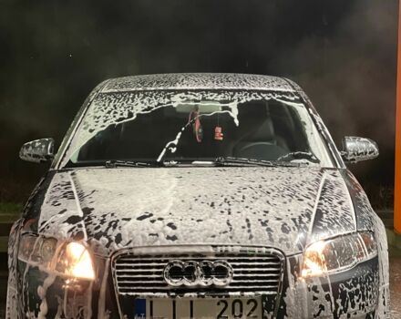 Сірий Ауді А4, об'ємом двигуна 2.5 л та пробігом 300 тис. км за 2500 $, фото 1 на Automoto.ua