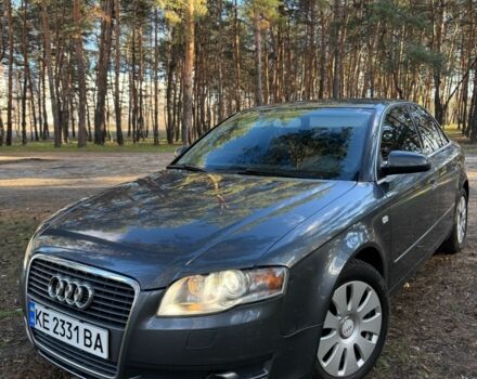 Серый Ауди А4, объемом двигателя 2 л и пробегом 215 тыс. км за 6000 $, фото 1 на Automoto.ua