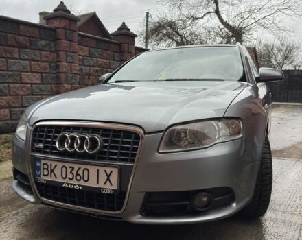 Серый Ауди А4, объемом двигателя 2 л и пробегом 300 тыс. км за 7500 $, фото 1 на Automoto.ua