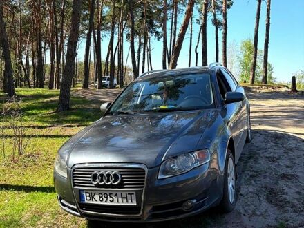 Серый Ауди А4, объемом двигателя 2 л и пробегом 350 тыс. км за 7000 $, фото 1 на Automoto.ua
