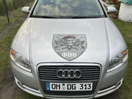Серый Ауди А4, объемом двигателя 2 л и пробегом 330 тыс. км за 4500 $, фото 1 на Automoto.ua