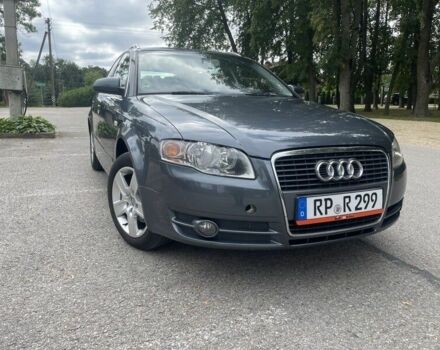 Серый Ауди А4, объемом двигателя 2 л и пробегом 236 тыс. км за 2200 $, фото 1 на Automoto.ua