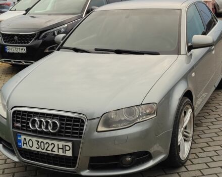Серый Ауди А4, объемом двигателя 2 л и пробегом 300 тыс. км за 6900 $, фото 1 на Automoto.ua