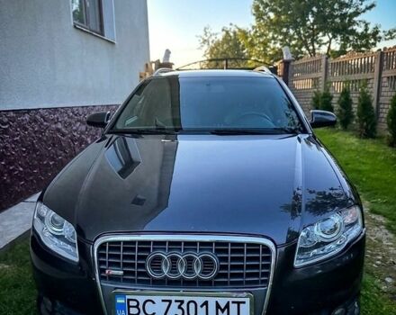 Серый Ауди А4, объемом двигателя 2 л и пробегом 211 тыс. км за 6100 $, фото 1 на Automoto.ua