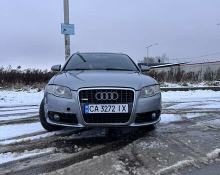 Серый Ауди А4, объемом двигателя 2 л и пробегом 300 тыс. км за 7200 $, фото 1 на Automoto.ua