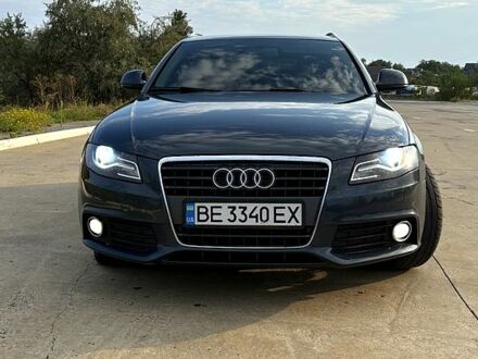 Серый Ауди А4, объемом двигателя 2 л и пробегом 250 тыс. км за 9999 $, фото 1 на Automoto.ua